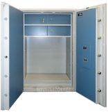 Bytelný, bankovní trezor / 2 zámky / 2 schránky / IV.BT - BAZAR / 2060 kg