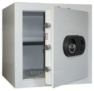 Trezor NTJ 5 / I.BT EN 1143-1 - BAZAR / 67 kg