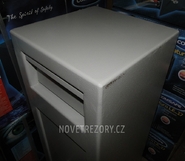 Vhazovací trezor / sejf s klapkou - BAZAR 